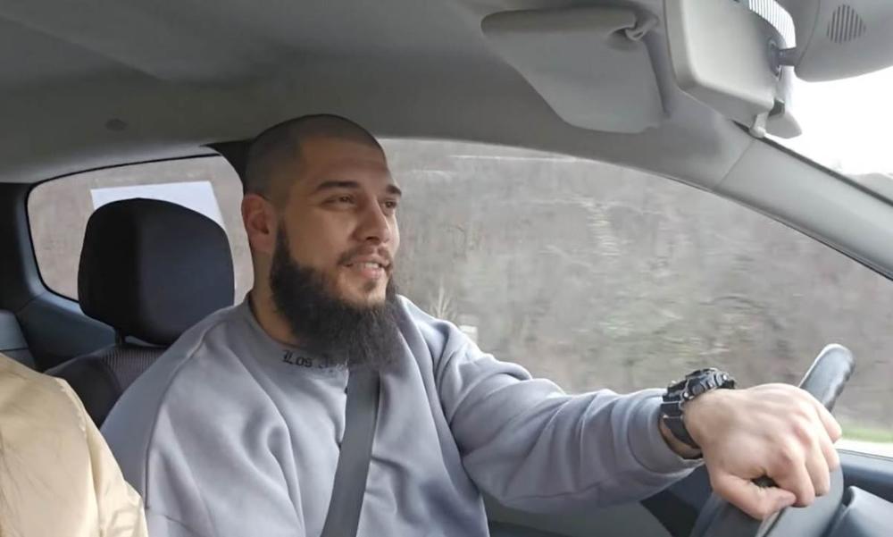 "Da ne kažete da je Fotošop": Dejan objavio snimak iz teretane, za 3 nedelje smršao 10 kilograma