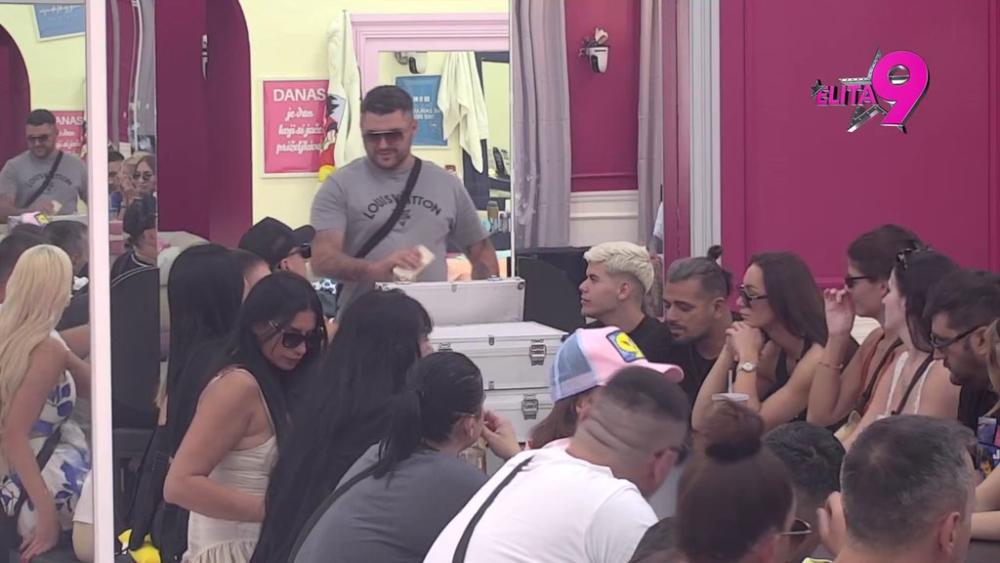 MUK U BELOJ KUĆI: Asmin dao VELIKI BUDŽET, šokirao sve postupkom, pa ga obrazložio! (VIDEO)