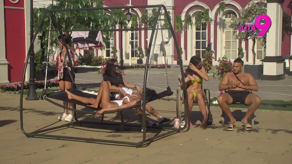 OD NJIHOVIH TELA ĆE VAM ZASTATI DAH! Elitari se poskidali u kupaće kostime, svi se pitaju samo jedno! (VIDEO)