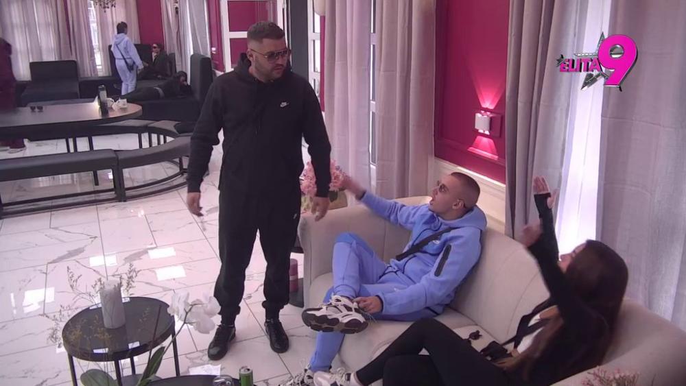 To je to, SVINGERAJ: Alibaba brutalno isprozivao Saru Stojanović! (VIDEO)