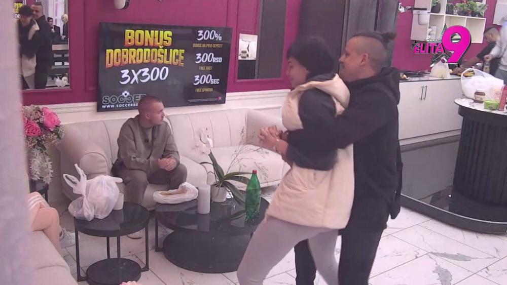 Na korak da osvoji njeno srce: Ljubavne igrarije Mine i Terze, da li će Elita uskoro dobiti novi par? (VIDEO)