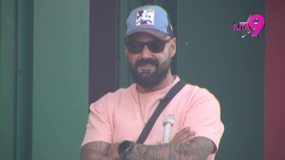 Mesec dana bez kamera, sad odmara: Luka priznao da ga je polni organ boleo od divljačkih akcija sa Aneli! (VIDEO)
