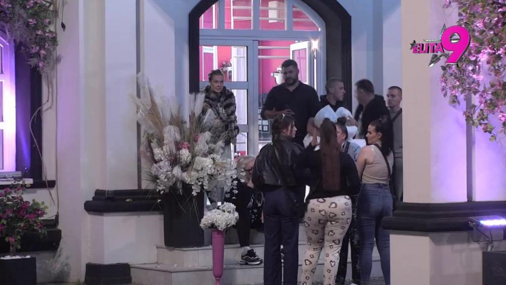 TRESU SE ŠIMANOVCI! Ivana Jovanović pokušala da opemeti Boginju, ona ne da za pravo: Najavila HAOS svakom ko joj se zameri! (VIDEO)