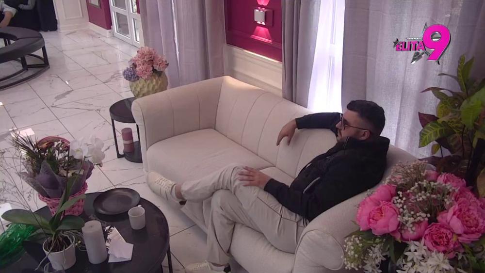ONA JE ROĐENA ZA NOĆ VEŠTICA: Asmin ponovo uputio provokaciju na Groficin račun! (VIDEO)