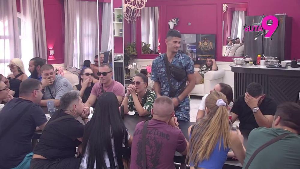 PRAVA DŽEPNA VENERA: Bora otkrio kako je izgledao odnos njega i Sare! Dejan odlučio da večeras ovoj osobi izjavi ljubav! (VIDEO)