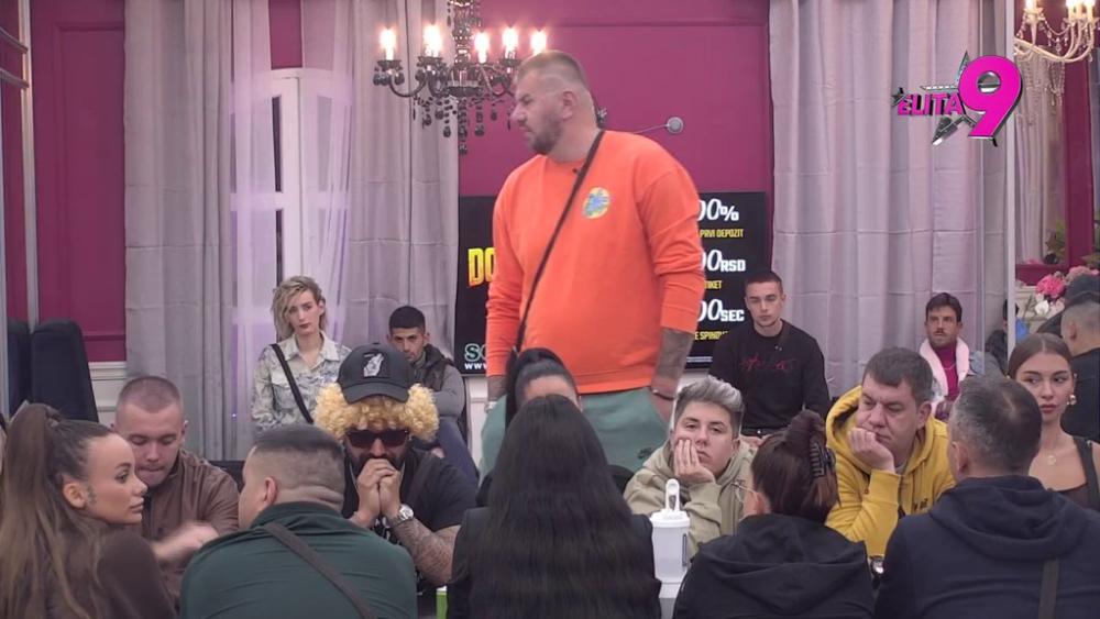 ANELI JE GLAVA VAŠEG ODNOSA, A TI SI POTRČKO! Janjuš istakao da je Luka kao muva bez glave okovana svojim omocijama, pa se osvrnuo na Maju: PROŠLI SMO SVAŠTA ZAJEDNO... (VIDEO)