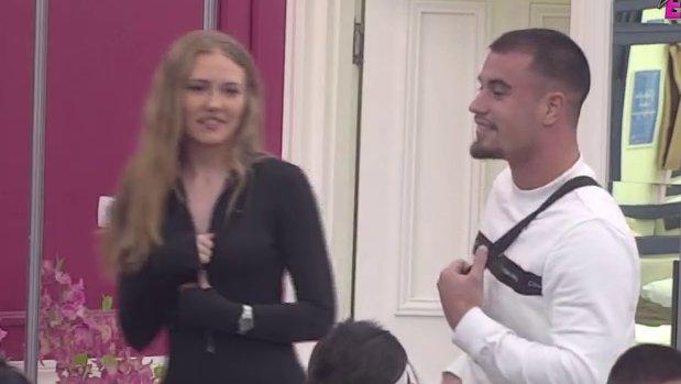 NOVA KORPA! Rada ne krije simpatije prema Viktoru, on joj poručio da je NEZRELA, a onda je Boginja napljuvala Kačavendu (VIDEO)