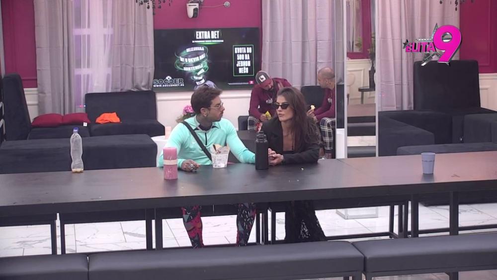 Ne odvajaju se: Boginja i Filip se useljavaju u zajednički krevet! (VIDEO)