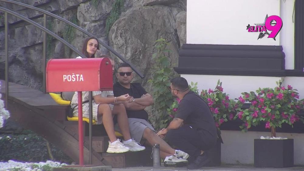 OKUPIO KLAN: Dača i Teodora slasno osolili po Aneli, Asmin ponovo šokirao izjavom: NE BIH JOJ NA SAHRANU DOŠAO! (VIDEO)