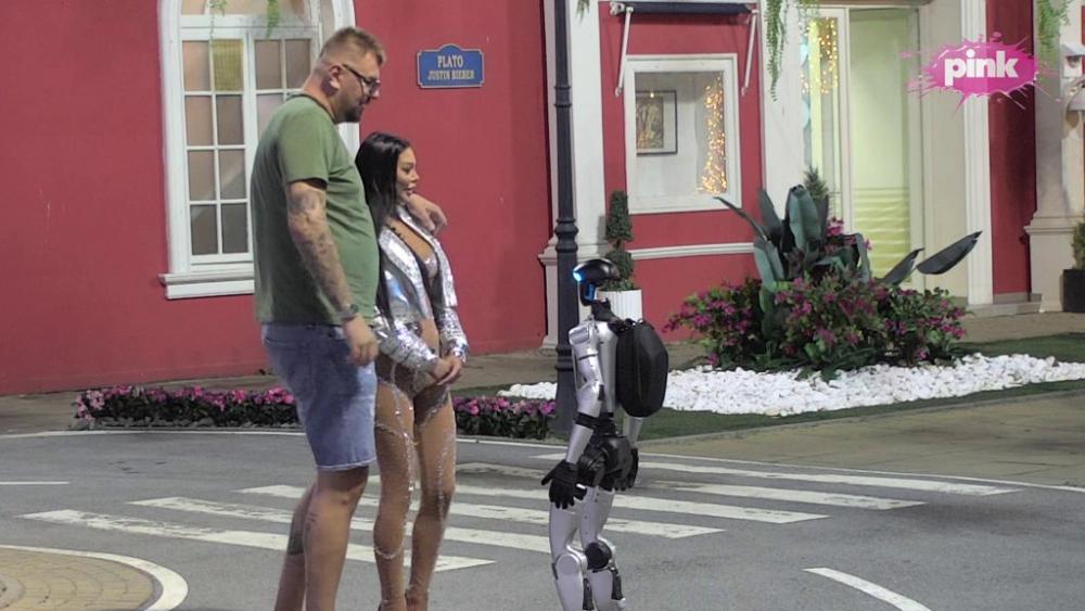 Toša raskrinkao Janjuša za tili čas: Emocije prema Maji mu nisu izbledele, ona umire od smeha! (VIDEO)