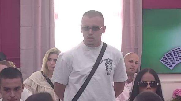 Sve fore pokupio od Sofije: Dačo počeo da pecka Miću na sitno, on ostao imun na provokacije! (VIDEO)