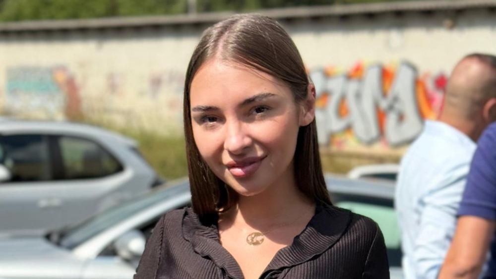 ZEZNULA SAM SE ŠTO SAM PRIZNALA: Sara Stojanović stigla u karantin i ogradila se od Janjuša, pa isprozivala Mensura! (VIDEO)