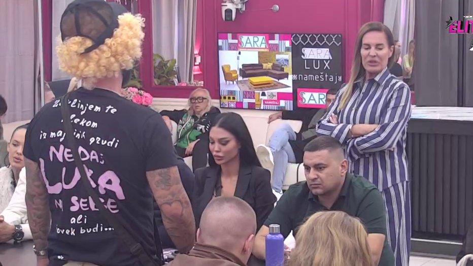 Ti si ljigavko, prezervativu jedan: Kačavenda vinula Maju u nebesa, pa patosirala Luku činjenicama iz Elite 8, pa spomenula Baju: Izbacio ih je iz salona, Aneli je platila feniranje! (VIDEO)