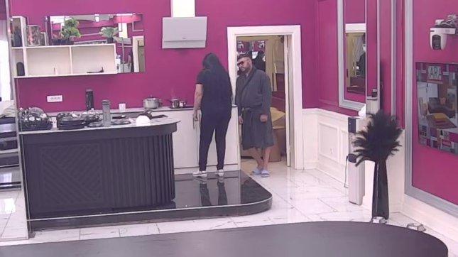 SPREMAN ZA RADIKALAN POTEZ: Asmin doneo odluku da se bori za starateljstvo nad Norom! (VIDEO)