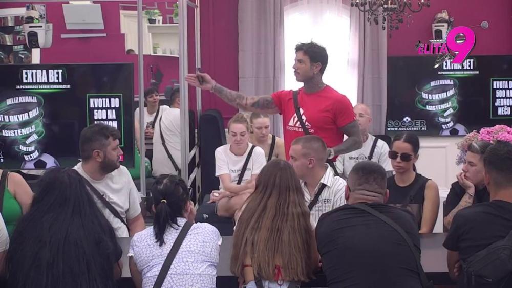 Ne znam šta devojke vide u meni: Filip otkrio zbog čega svaka žena padne na njega (VIDEO)