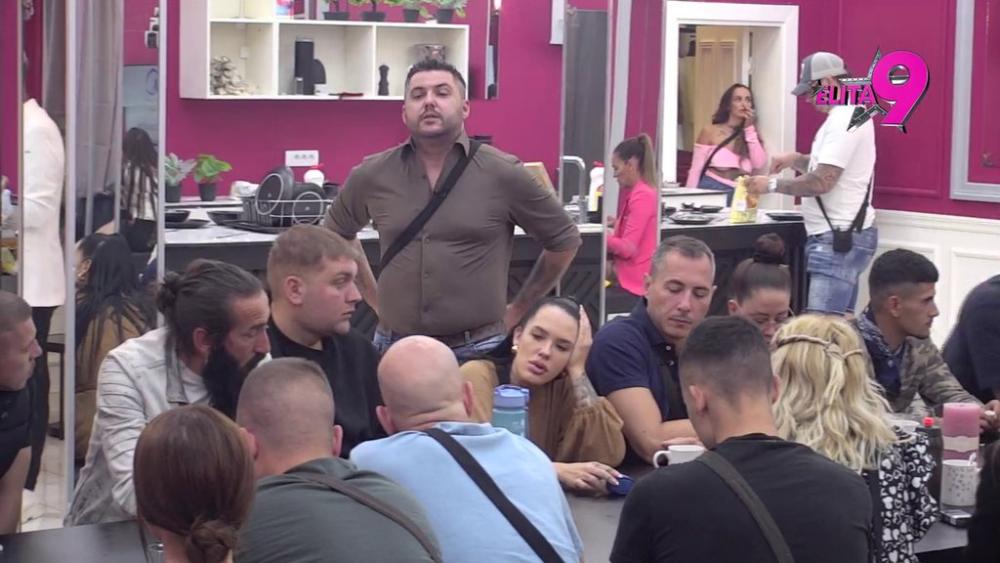 Sita je luda za mnom, vodimo tri godine rat: Alibaba šokirao sve priznanjem, Luki dao savet za uspeh ljubave veze sa Aneli! (VIDEO)