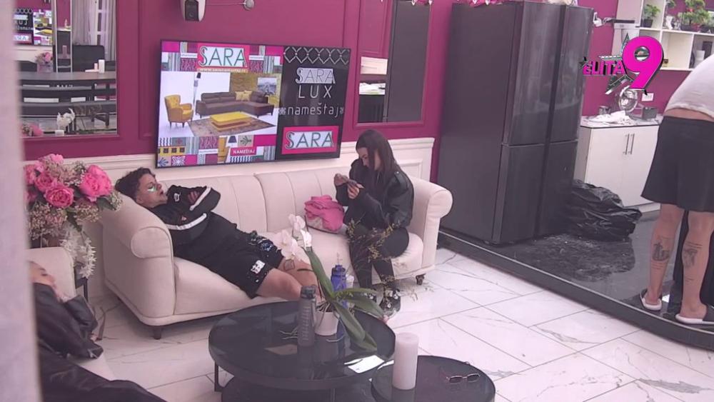 Skloni tu džungu s glave: Boginja žestoko spustila Terzu! (VIDEO)