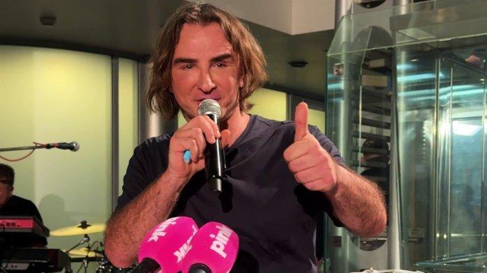 NAGRADA ZA IMPRESIVNE REZULTATE! Željko Mitrović oduševio zaposlene u Pink Media Group: Bonusi, povećanje zarada i DUPLA PLATA! (VIDEO)