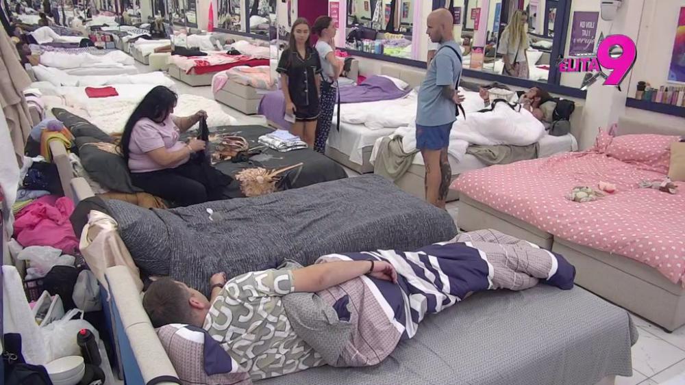 Neverovatan predosećaj Ivana Marinkovića! Ovim potezom dokazao koliko sumnja u Sarinu iskrenost: Otvorio joj put ka Anđelu! (VIDEO)