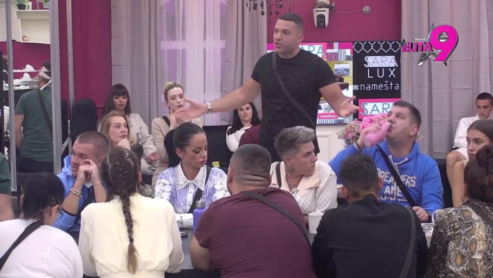 DOŠLO I NJEGOVIH PET MINUTA: Anđelo likuje kao nikad do sad, dao sve od sebe da ponizi Matoru ! (VIDEO)