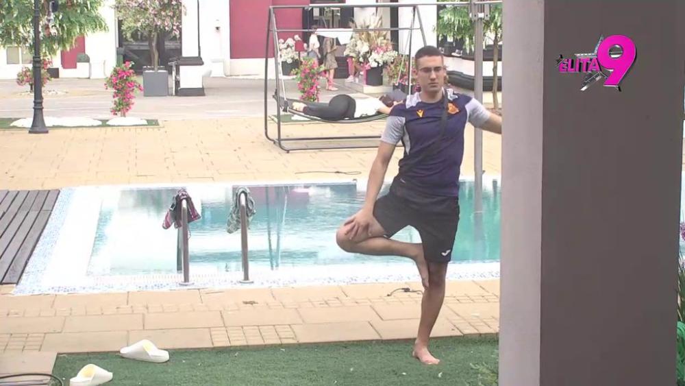 Stanijina škola! Alibaba šokiran Muratovim pokretima: Ovo nije joga, kao da plašiš ptice! (VIDEO)