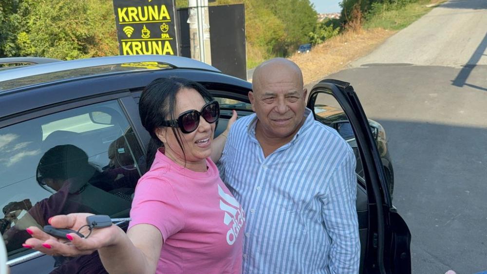 NA OKUPU: Zlata i Hasan ispratili Mikija Dudića u karantin, a od ove osobe mu je bilo najteže da se odvoji! (VIDEO)