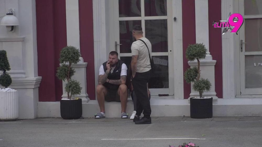 Kao da si ljubomoran: Alibaba razvezao jezik, pa žestoko opleo po Janjušu! Setio se svih detalja njegove veze sa Aneli (VIDEO)