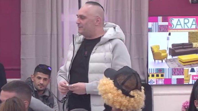 Skakala je dva puta iz aviona - Jednom na Hirošimu, drugi put na Nagasaki: Luks nahvalio Maju Marinković, Vanja Prodanović ponizila Aneli: Nema kapacitete da ti uzvrati poštovanje i lojalnost (VIDEO)