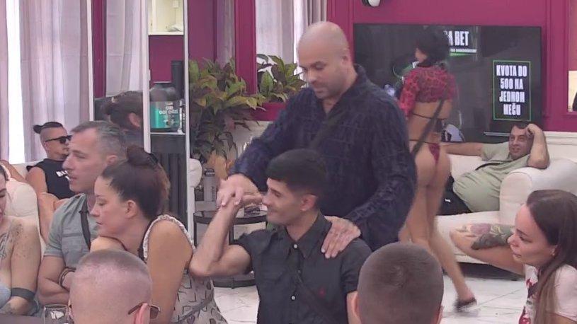 Isplivala nova tajna Elite 9: Milan Stoičković otkrio u koga se zaljubio Dejan Ketić! (VIDEO)
