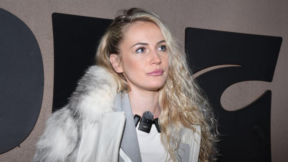 Milica Veličković u zagrljaju drugug muškarca! Na društvenim mrežama osvanula iznenađujuća fotografija (FOTO)