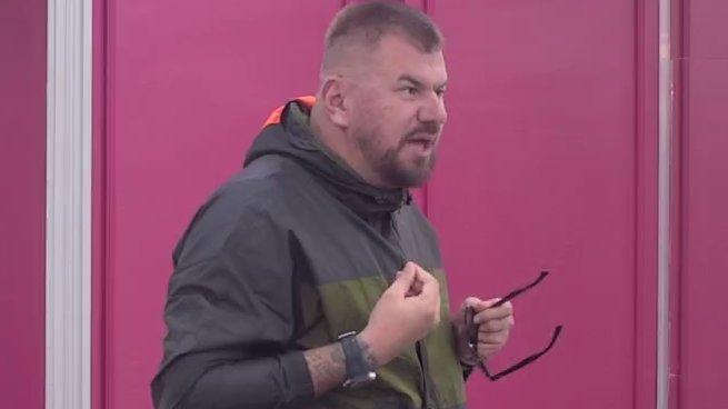 Janjuš neće da otkrije šta zna o Anelinom LAGANJU Luke, ubeđen da ga ona i dalje voli, Zorica podivljala i ZAURLALA: Lažete svi, te žene su vam napravile KAŠU OD MOZGA! (VIDEO)