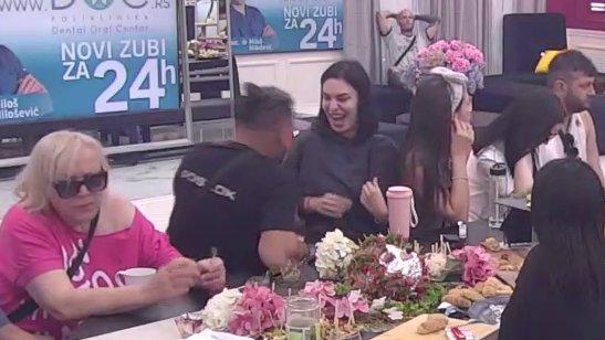 ANĐELO I JA KAO U PRVOJ SEZONI: Mina Vrbaški jasno stavila do znanja da želi Rankovića uz sebe (VIDEO)