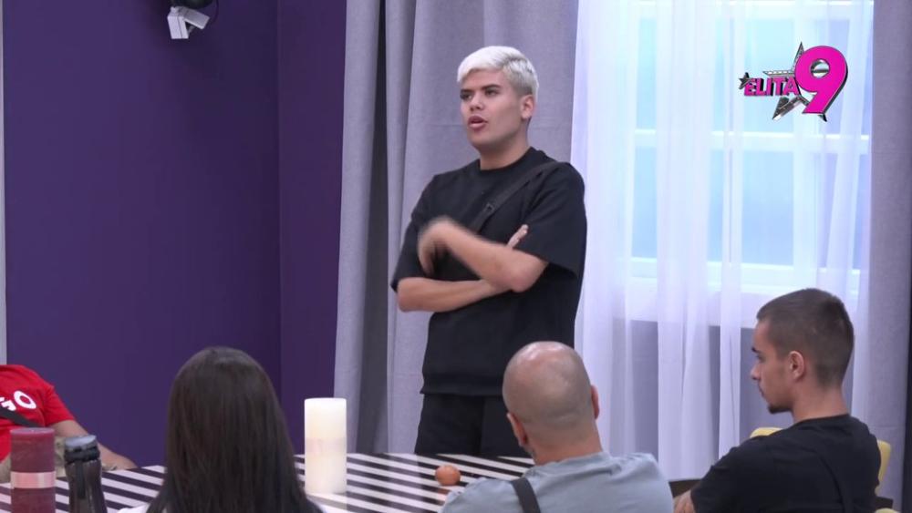 Uroš testira Asminovo strpljenje! Totalno promenio ploču, ne može da ga gleda očima: Luka raste kao kvasac! (VIDEO)