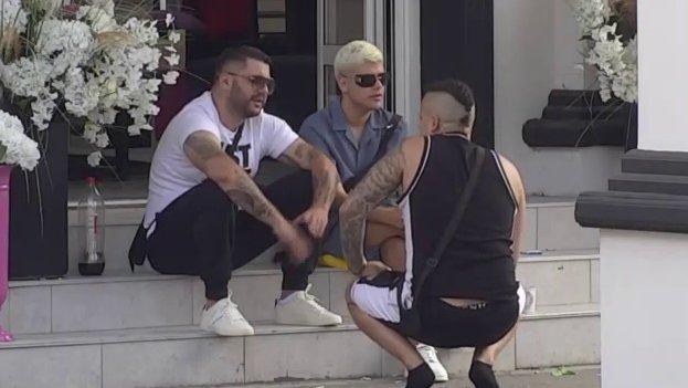 Pitao sam je što me vređa na tiktoku, ona je rekla da tako zarađuje: Terza i Asmin zajedničkim snagama opleli po Milici, Uroš uzvratio (VIDEO)