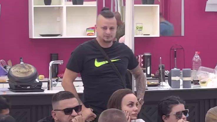 Terzi polako, ali sigurno izleće iz ruke titula voditelja: Filip Đukić i Bora Santana oduvali konkurenciju! (VIDEO)