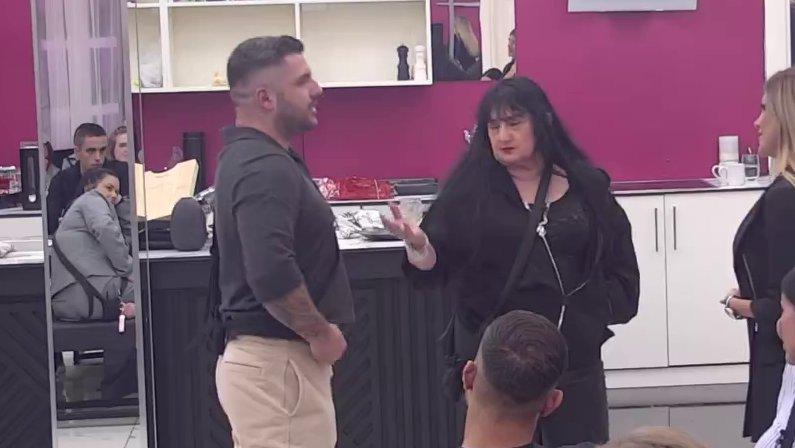 Milosava crveni od sramote: Asmin poželeo da ode na Rajsko s njom, ona ne zna šta je snašlo! (VIDEO)