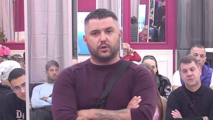 Pretnji milion, a tužbi nigde: Asmin otkrio da ga Ahmićke nisu krivično gonile nakon svih gadosti koje je izrekao o njima! (VIDEO)