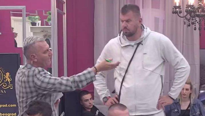 Ne veruje šta čuje! Luka saznao da se Aneli čula DVA PUTA sa Janjušem preko Milice: Kad sam pustio pesmu, nasmejala se! (VIDEO)