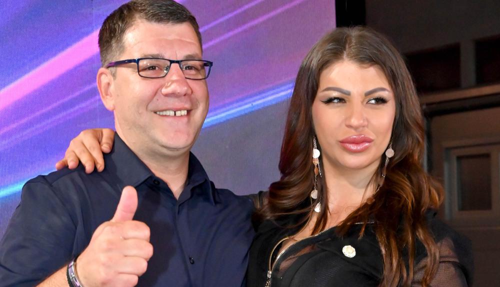 KULIĆI ZAGRLJENI SA IVANOM MARINKOVIĆEM! A evo šta se dogodilo među njima nakon što su ispratili malog Željka u 1. razred