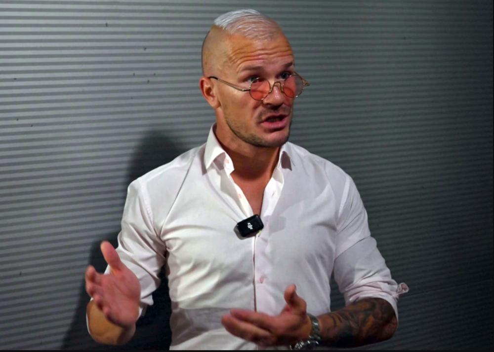 "Duša u nosu, srce na mestu" Munjez otišao van Srbije, sada sve iznenadio objavom, evo ko mu pravi društvo