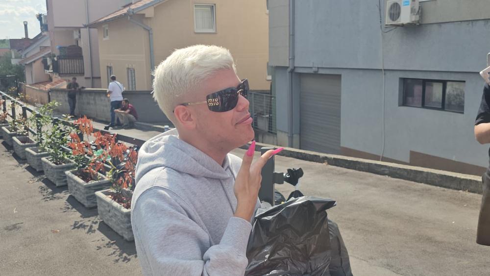 Nokti duži od strpljenja Lepog Miće: Uroš Stanić otkrio ko ga FINANSIRA: "Šalje mi skupocene patike"