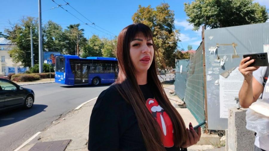MILJANA KULIĆ ULETELA KOMBIJEM NA IMANJE U ŠIMANOVCIMA! Produkcija je krije do ulaska u "Elitu 9"! (VIDEO)