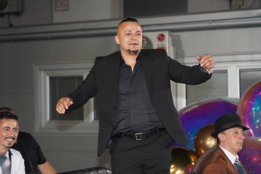 TERZA POKAZAO NOVU DEVOJKU! Odjavio Poršelinu, a Milica i Sofija su daleka prošlost! (FOTO)