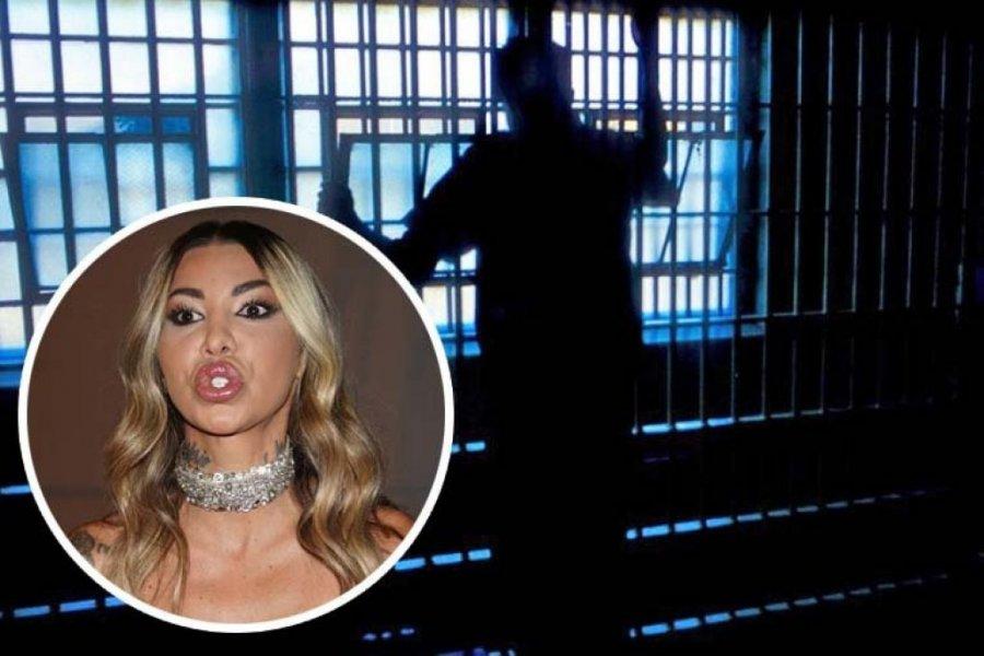 SVI DETALJI HAPŠENJA I RAZVODA BRATA ANELI AHMIĆ! Porodični skandal sa poznatom pevačicom ODJEKNUO U JAVNOST - nakon 12 godina braka i dvoje dece STAVILI TAČKU!