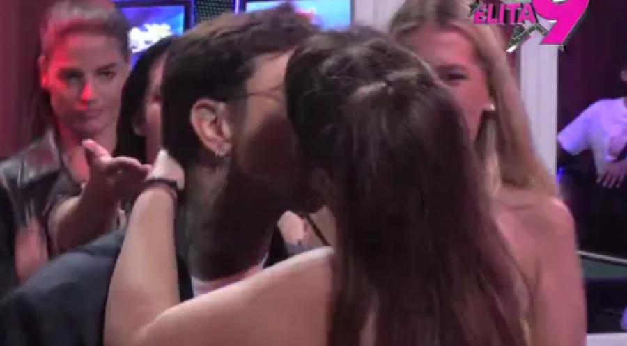 ISTO KAO DA SE POLJUBIO SA KRAVOM! Anita Stanojlović brutalno udarila na Miljanu nakon poljupca sa Filipom!