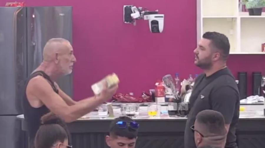 NAJBRUTALNIJE SUOČAVANJE! Asmin UDARIO na Lepog Miću, TRESE se Bela kuća, otkriveni ŠOK DETALJI!