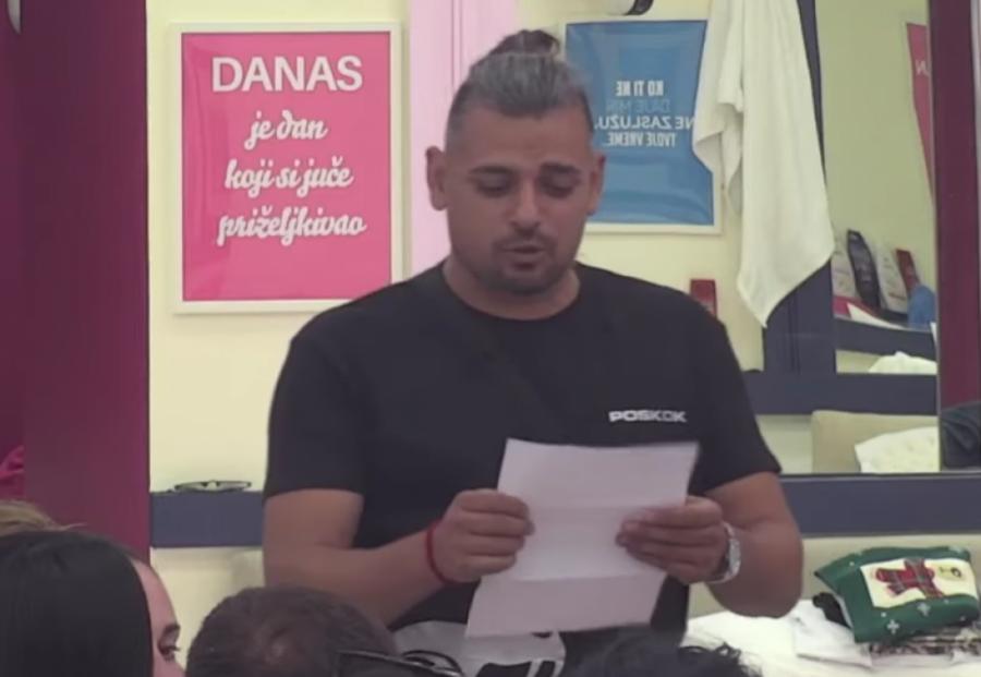 BRUTALNO SAOPŠTENJE PRODUKCIJE PRESEKLO UČESNIKE: Doneta URGENTNA odluka u "Eliti 9" na samom početku! (VIDEO)