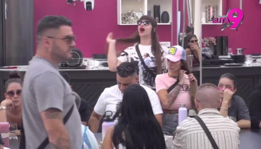 URLICI ODZVANJALI IMANJEM, MILJANA KULIĆ DIVLJA PO BELOJ KUĆI! Hitno zaustavljen program na Pinku!