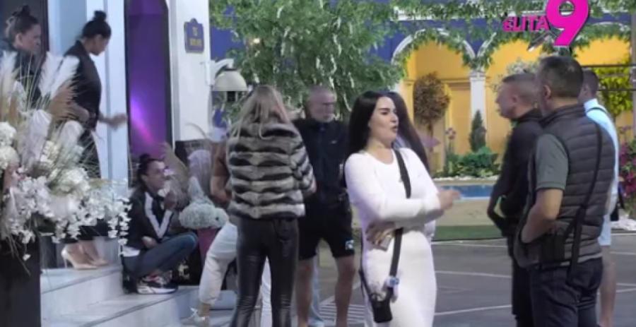 HITAN PREKID EMISIJE, VODITELJ NAPUSTIO PROGRAM: Asmin napravio KOLAPS, čeka se zvanična odluka!