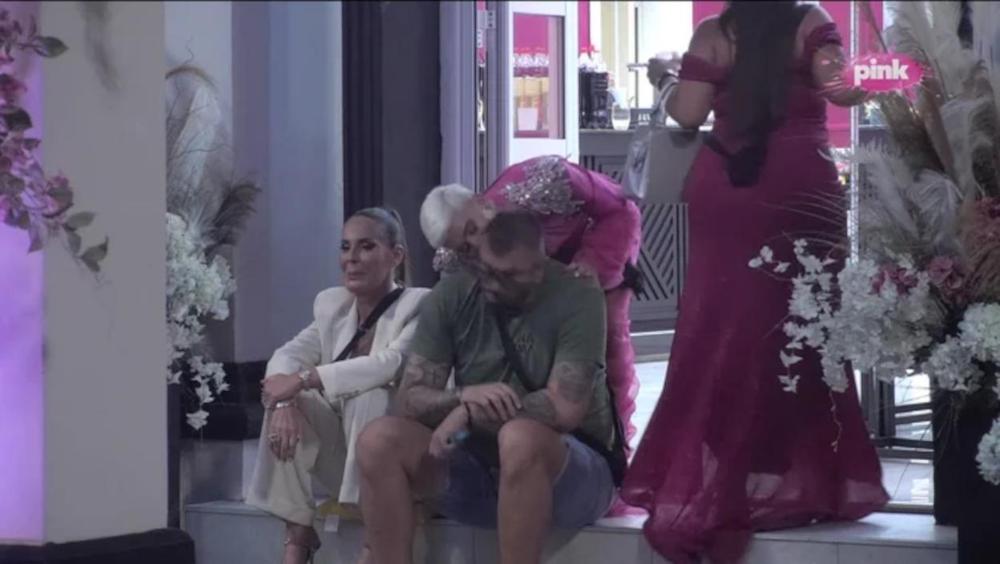Prvi susret Janjuša i Uroša nakon dve godine: Umalo eskalirao diskvalifikacijom - Stanić na ivici suza oteran kao pseto